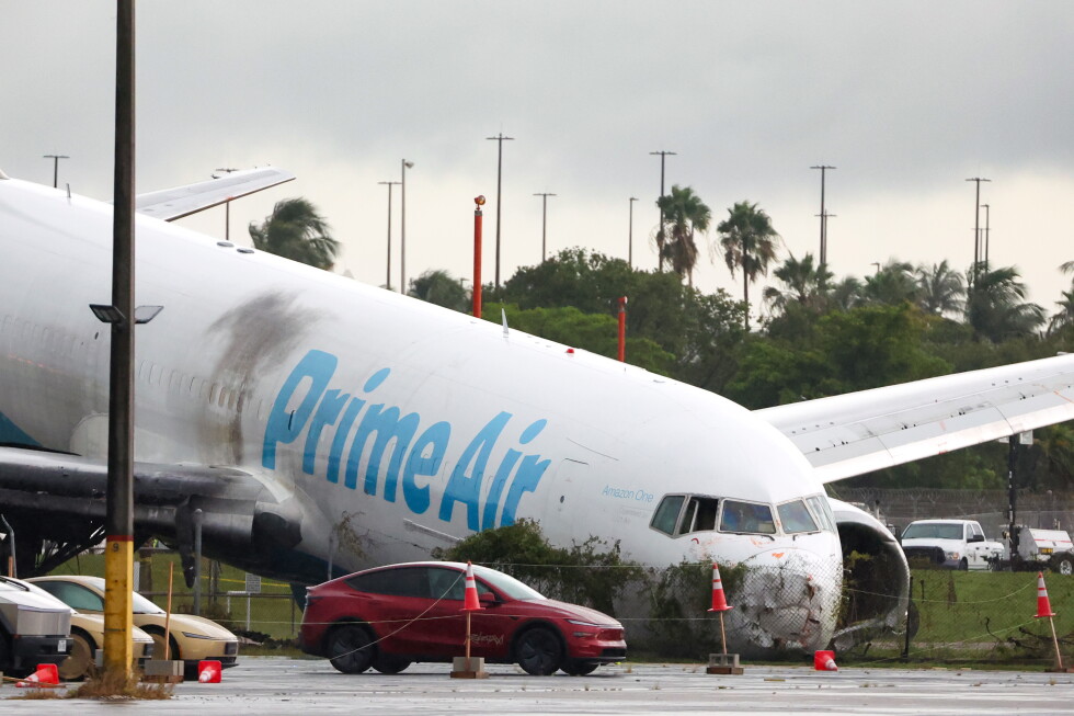 Miami Cargo Jet Crash: Flight Data Reveals Aborted Landing Attempt blog