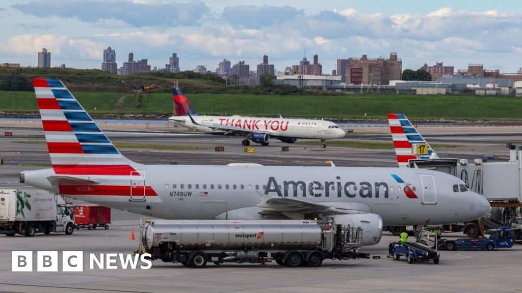 US Airport Delays: Cable Cut & Widespread Travel Chaos blog